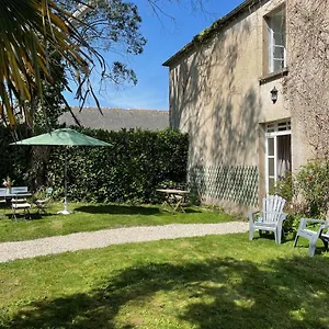 De Lambilly Hébergement de vacances Taupont